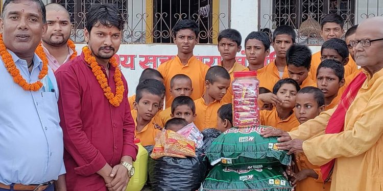 पत्रकार पटेल होटलमा हैन, अनाथ आश्रममा जन्मदिन मनाए