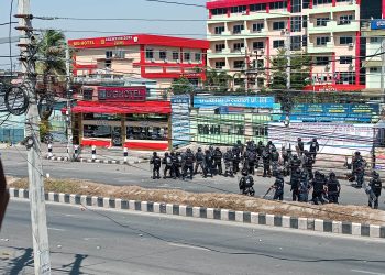 विराटनगरमा आन्दोलनकारी र प्रहरीबीच झडप