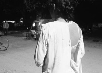 उपभोक्ताको आरोप : प्रहरीले लुगा च्यातेर दुर्व्यवहार गर्‍यो