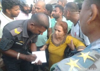 कोशी ब्यारेजमा हामफाली आत्महत्या गर्ने प्रयास गरेकी महिलाको सकुशल उद्दार