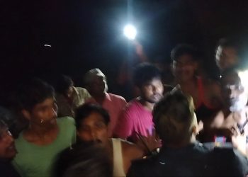 टिपर दुर्घटना पछि चालकलाई बचाउन प्रहरीलाई भयाे हम्मेहम्मे