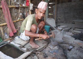 पुर्खौली पेशा लोप हुने चिन्ता