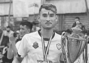 भलिबल खेलाडी श्रेष्ठ मृत भेटिए