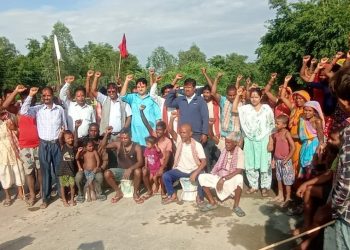 विभिन्न विभिन्न पार्टी त्यागेर ५० बढी माओवादीमा प्रवेश