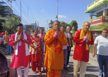 छठमा कठोर ब्रत : नेपाललाई हिन्दु राष्ट्र कायम गर्न सांसद भिम पराजुलीको दण्ड प्रणाम