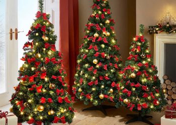 प्लास्टिकका क्रिसमस ट्रि प्रयोग गर्न निषेध