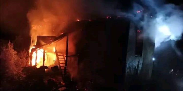 आगो ताप्ने क्रममा घर जल्दा एकजनाको मृत्यु