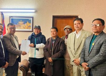 कोशी प्रादेशिक प्रहरी अस्पताल संचालनको माग गर्दै गृहमन्त्री श्रेष्ठलाई ज्ञापनपत्र