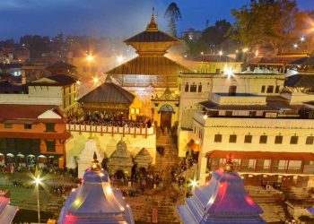 पशुपतिमा हुने आरती र दीप प्रज्वलनको भिडियो खिच्न नपाइने