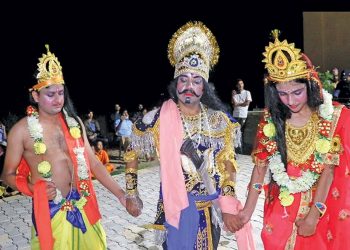 बालन नाच ब्युँझाउँदै युवा