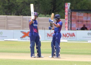 नेपाल र स्कटल्याण्ड खेल्दै