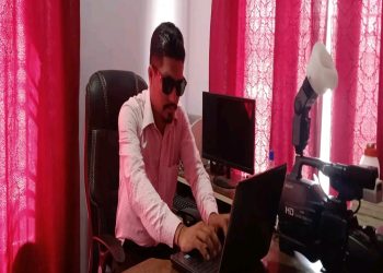 पत्रकारलाई नियन्त्रणमा लिएर भिडिओ डिलिट गर्न लगाइन्