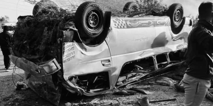 दुर्घटनामा परि एकजनाको मृ’त्यु, १४ जना घा’इते