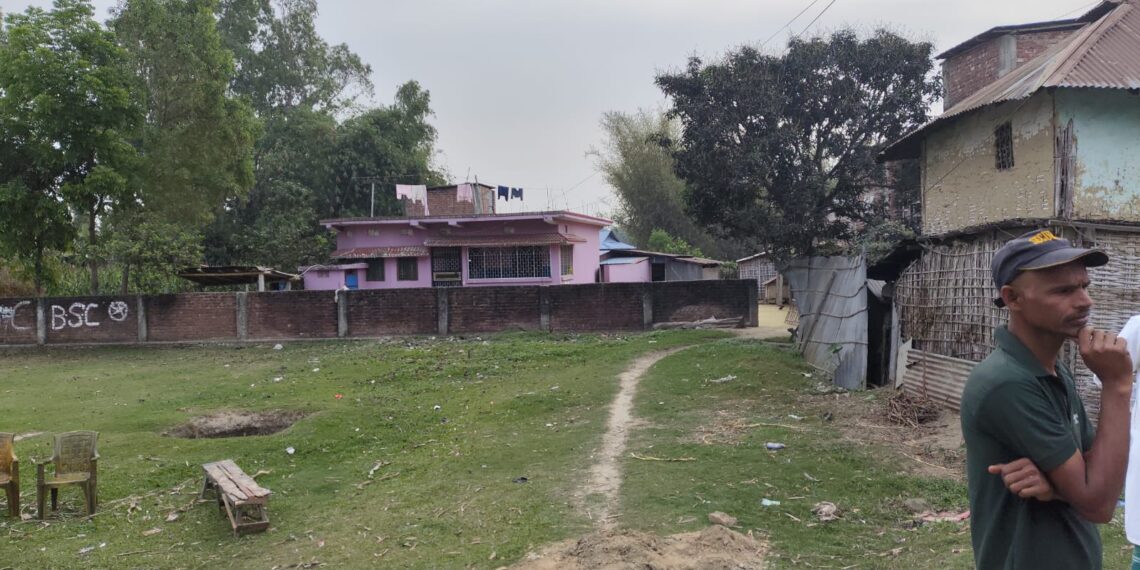 रामनगर भुटाहामा विद्यालयको जग्गामा व्यक्तिलाई बाटो दिने तयारी, पालिका अध्यक्षकै संलग्नता